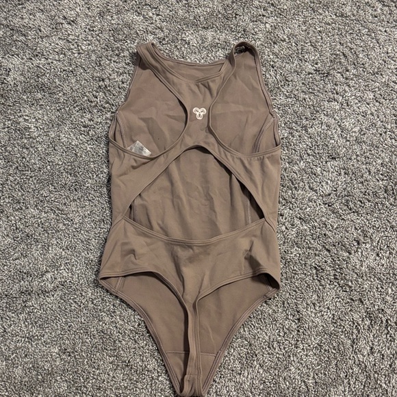 Brown Sleeveless aritzia athletic Bodysuit - Picture 2 of 2